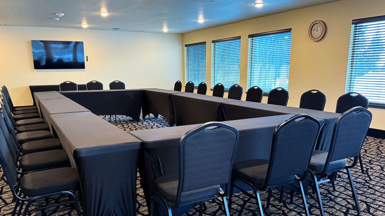 <b>Aspen Suites Hotel Homer Meeting</b>. Images powered by <a href="https://www.leonardoworldwide.com/" title="Leonardo Worldwide" target="_blank">Leonardo</a>.