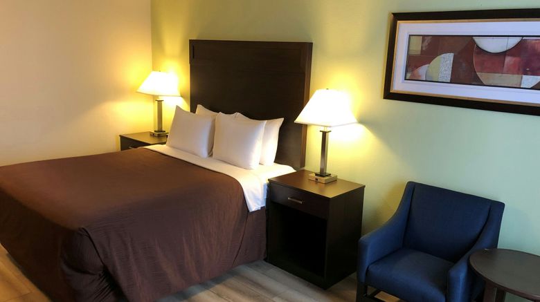 <b>Aspen Suites Hotel Homer Suite</b>. Images powered by <a href="https://www.leonardoworldwide.com/" title="Leonardo Worldwide" target="_blank">Leonardo</a>.