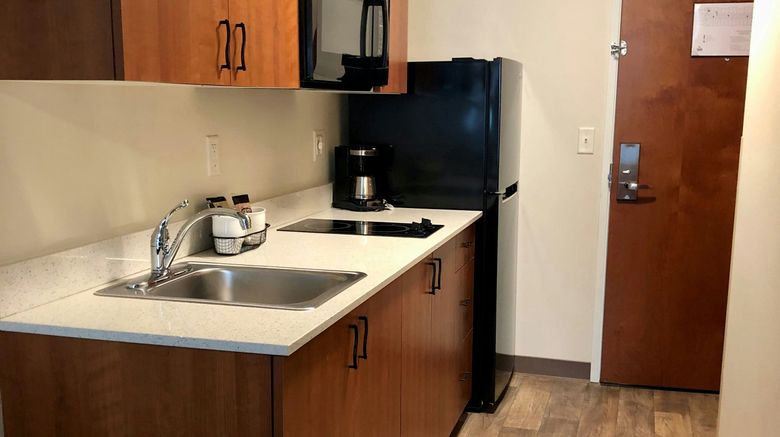 <b>Aspen Suites Hotel Homer Suite</b>. Images powered by <a href="https://www.leonardoworldwide.com/" title="Leonardo Worldwide" target="_blank">Leonardo</a>.