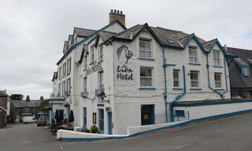 Lion Hotel