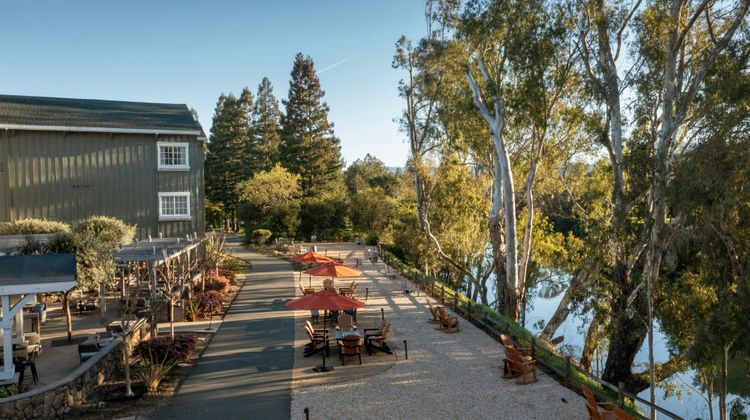 River Terrace Inn Exterior