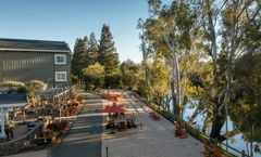 River Terrace Inn