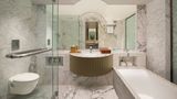 Le Meridien Surat Room