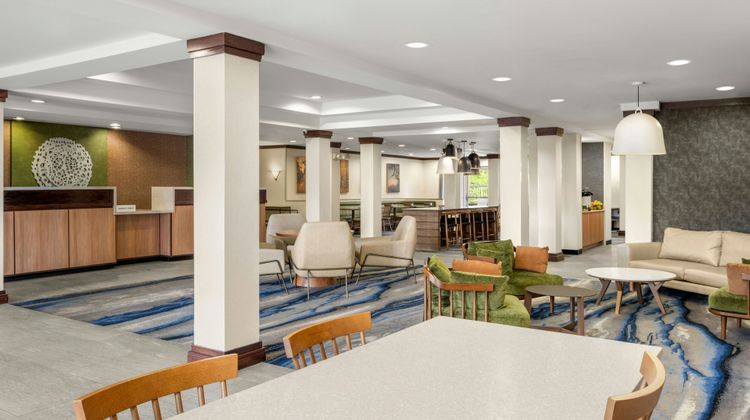 Fairfield Inn & Suites Marion Lobby