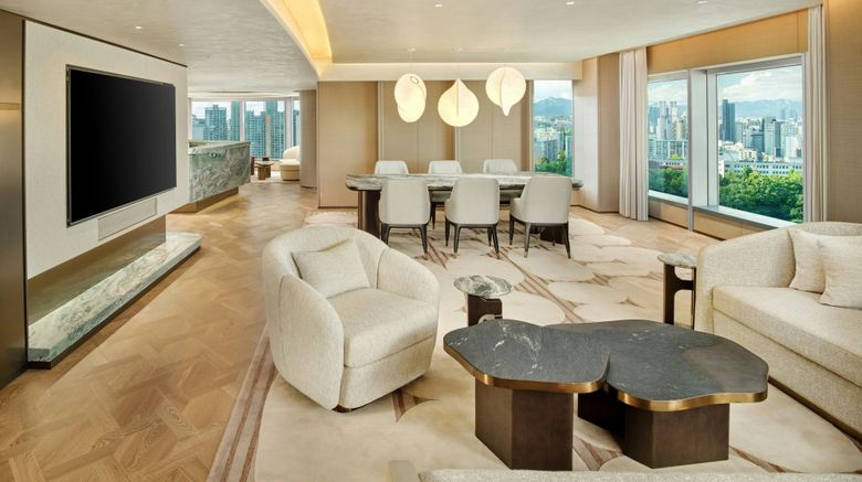 <b>The Westin Seoul Parnas Suite</b>. Images powered by <a href="https://www.leonardoworldwide.com/" title="Leonardo Worldwide" target="_blank">Leonardo</a>.