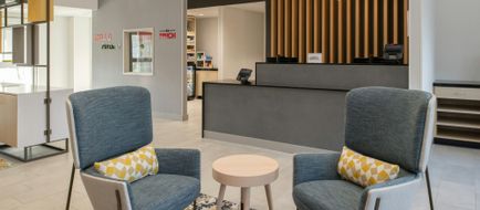 TownePlace Suites Portland Airport Lobby