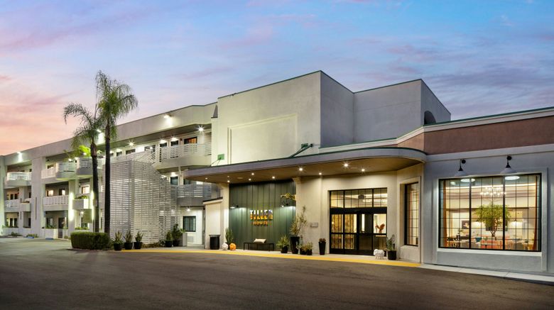 Tiller House, Laguna Hills Exterior. Images powered by <a href="https://www.leonardoworldwide.com" target="_blank" rel="noopener">Leonardo</a>.