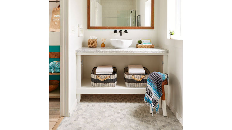 <b>Cambria Beach Lodge Room</b>. Images powered by <a href="https://www.leonardoworldwide.com/" title="Leonardo Worldwide" target="_blank">Leonardo</a>.