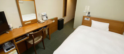Hotel Route-Inn Fukaya Ekimae Room