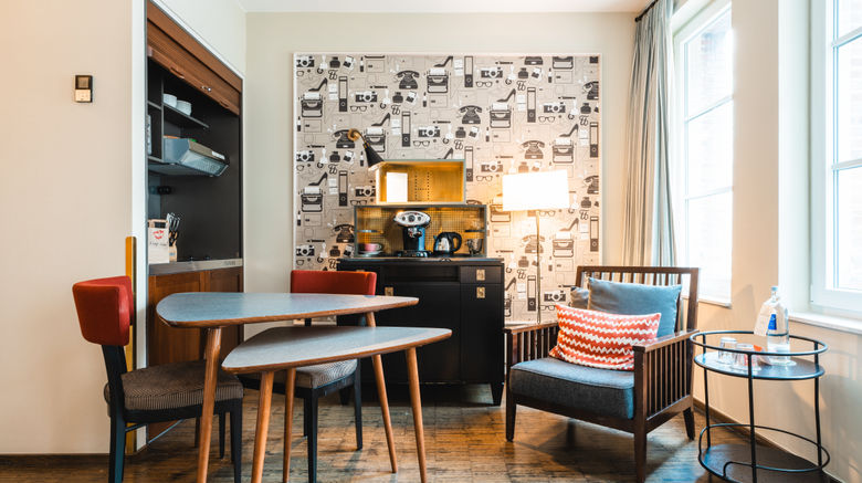 <b>Henri Hotel Hamburg Downtown Room</b>. Images powered by <a href="https://www.leonardoworldwide.com/" title="Leonardo Worldwide" target="_blank">Leonardo</a>.