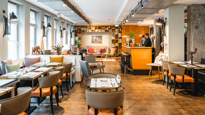 <b>Henri Hotel Hamburg Downtown Lobby</b>. Images powered by <a href="https://www.leonardoworldwide.com/" title="Leonardo Worldwide" target="_blank">Leonardo</a>.