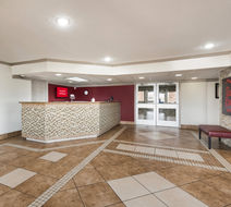 Red Roof Inn College Station Lobby