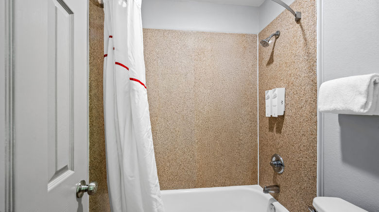 <b>Red Roof Inn College Station Room</b>. Images powered by <a href="https://www.leonardoworldwide.com/" title="Leonardo Worldwide" target="_blank">Leonardo</a>.