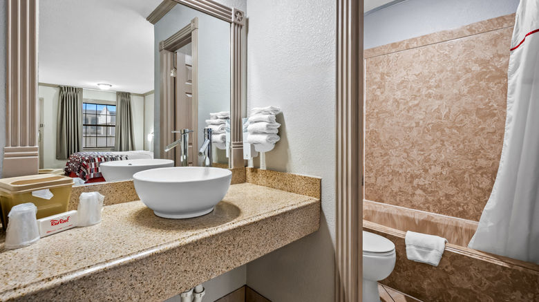 <b>Red Roof Inn College Station Room</b>. Images powered by <a href="https://www.leonardoworldwide.com/" title="Leonardo Worldwide" target="_blank">Leonardo</a>.