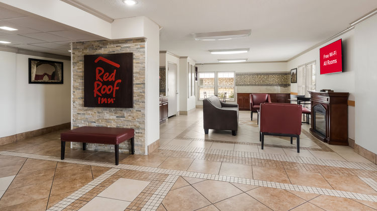 Red Roof Inn College Station Lobby