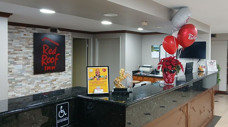 Red Roof Inn Leeds Lobby
