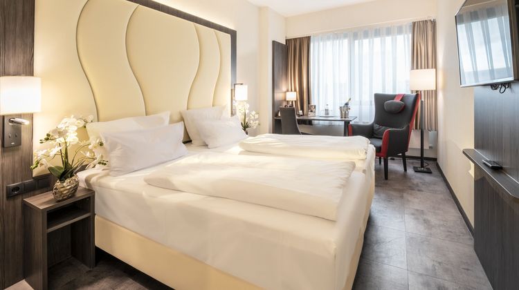 Plaza Hotel Mannheim Room
