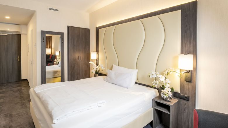 <b>Plaza Hotel Mannheim Room</b>. Images powered by <a href="https://www.leonardoworldwide.com/" title="Leonardo Worldwide" target="_blank">Leonardo</a>.