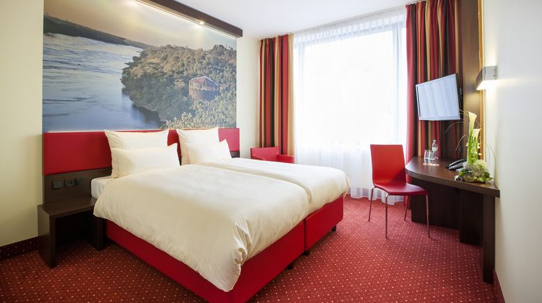 <b>PLAZA Premium Berlin Kurfurstendamm Room</b>. Images powered by <a href="https://www.leonardoworldwide.com/" title="Leonardo Worldwide" target="_blank">Leonardo</a>.
