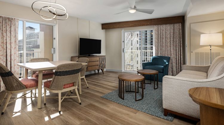 Wyndham Waikiki Beach Walk Room
