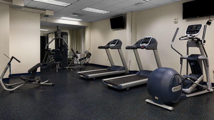 Wyndham Waikiki Beach Walk Health Club