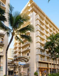 Wyndham Waikiki Beach Walk