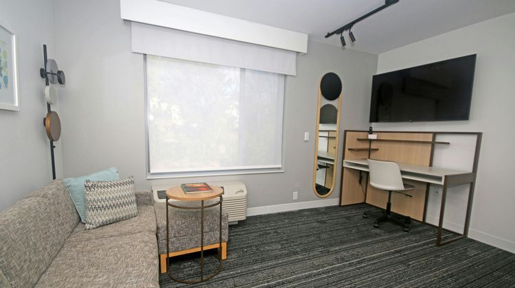 TownePlace Suites Asheville Downtown Room