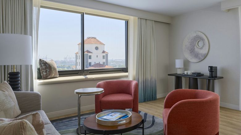 <b>Marriott Long Beach Downtown Room</b>. Images powered by <a href="https://www.leonardoworldwide.com/" title="Leonardo Worldwide" target="_blank">Leonardo</a>.