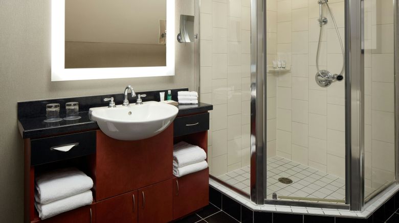 <b>Le Westin Tremblant Room</b>. Images powered by <a href="https://www.leonardoworldwide.com/" title="Leonardo Worldwide" target="_blank">Leonardo</a>.