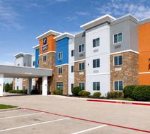 Holiday Inn Express & Suites Bridgeport Exterior