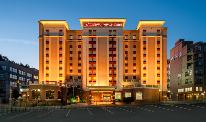 Hampton Inn & Suites Albany-Downtown Exterior