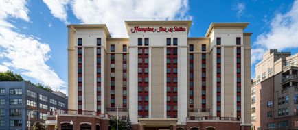 Hampton Inn & Suites Albany-Downtown Exterior