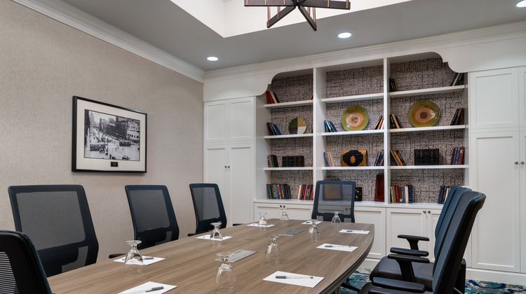 Hampton Inn & Suites Albany-Downtown Meeting