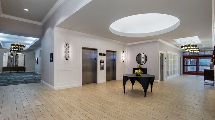 Hampton Inn & Suites Albany-Downtown Lobby
