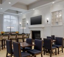 Hampton Inn & Suites Albany-Downtown Lobby