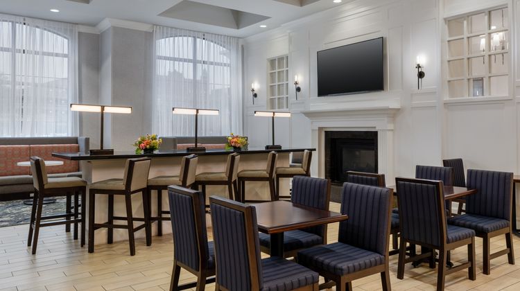 Hampton Inn & Suites Albany-Downtown Lobby
