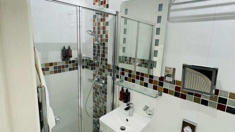 <b>Crompton Guest House Room</b>. Images powered by <a href="https://www.leonardoworldwide.com/" title="Leonardo Worldwide" target="_blank">Leonardo</a>.