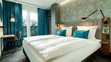 Motel One Bonn-Hauptbahnhof Room