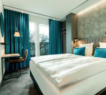 Motel One Bonn-Hauptbahnhof Room