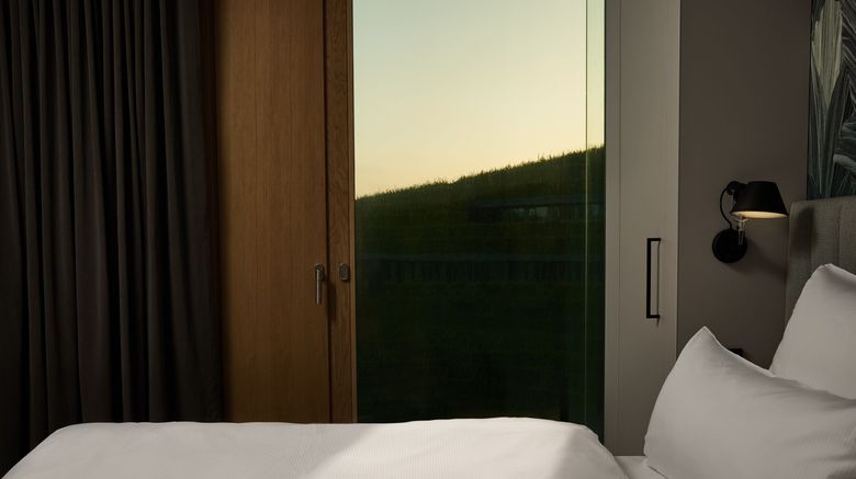 <b>The Cloud One Duesseldorf-Kobogen Room</b>. Images powered by <a href="https://www.leonardoworldwide.com/" title="Leonardo Worldwide" target="_blank">Leonardo</a>.