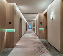 Holiday Inn Shaozhou City Lobby
