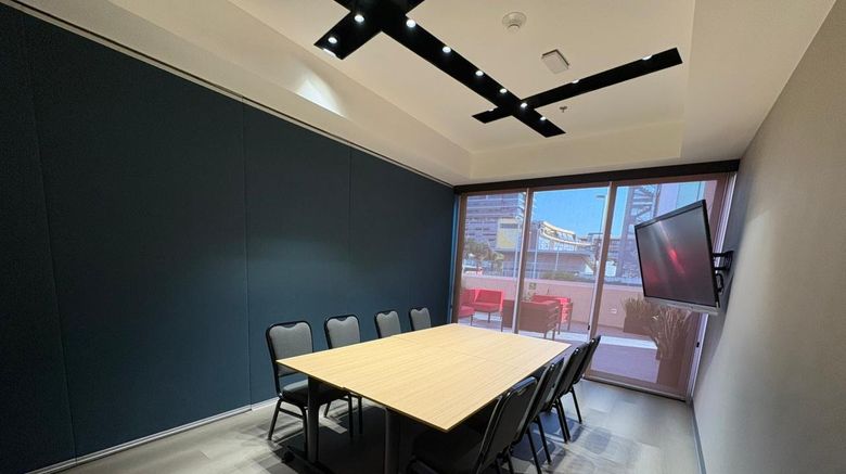 <b>Avid Hotel Queretaro Centro Sur Meeting</b>. Images powered by <a href="https://www.leonardoworldwide.com/" title="Leonardo Worldwide" target="_blank">Leonardo</a>.