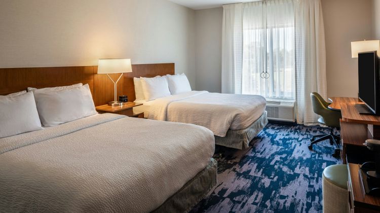 Fairfield Inn & Suites Akron/Stow Room