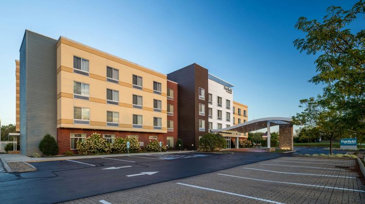 Fairfield Inn & Suites Akron/Stow Exterior