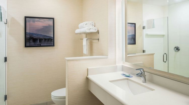 Fairfield Inn & Suites Akron/Stow Room