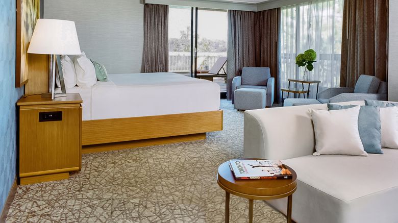 <b>Crowne Plaza Suite</b>. Images powered by <a href="https://www.leonardoworldwide.com/" title="Leonardo Worldwide" target="_blank">Leonardo</a>.