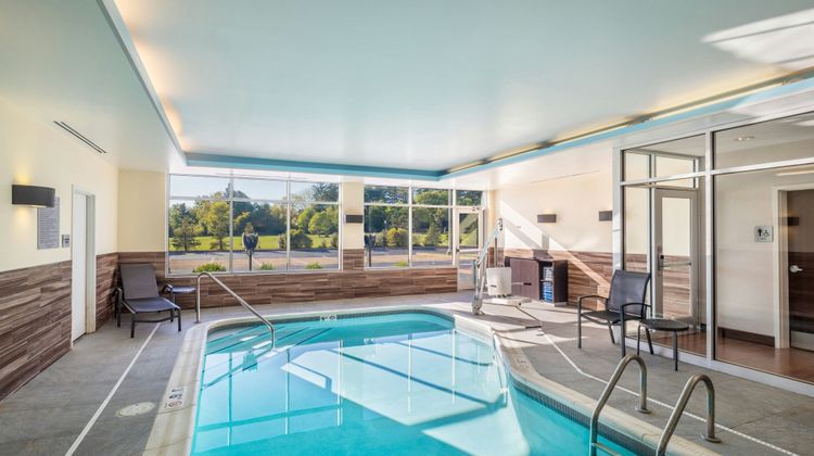 Fairfield Inn & Suites Akron/Stow Pool