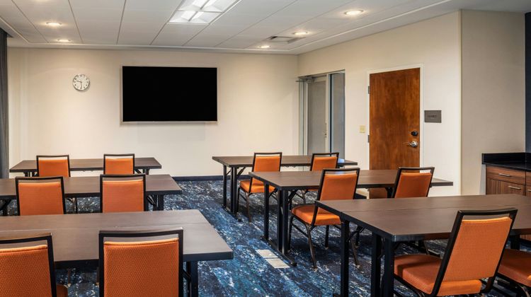 Fairfield Inn & Suites Akron/Stow Meeting