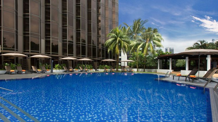 Sheraton Towers Singapore Pool