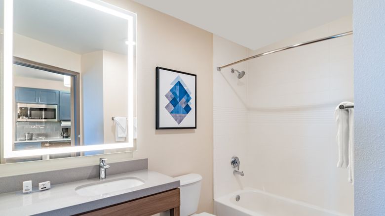 <b>Candlewood Suites El Paso Room</b>. Images powered by <a href="https://www.leonardoworldwide.com/" title="Leonardo Worldwide" target="_blank">Leonardo</a>.